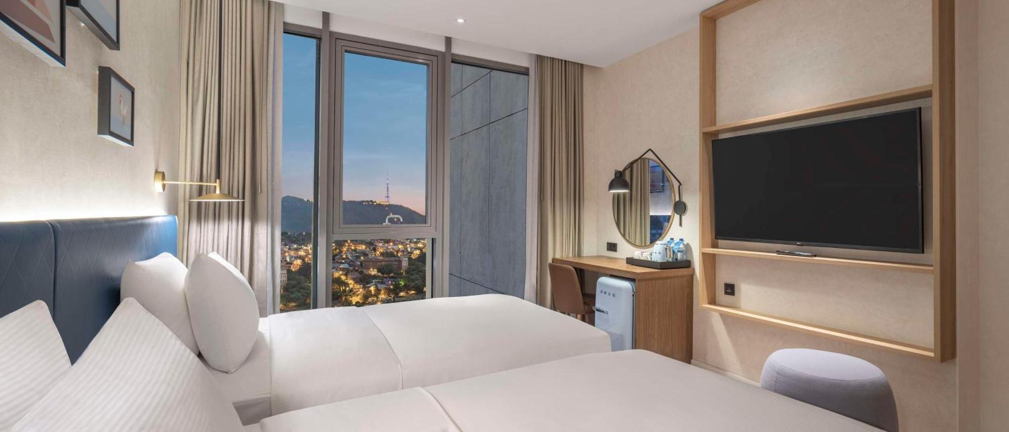 Hilton Garden Inn Tbilisi Riverview Bagian luar foto