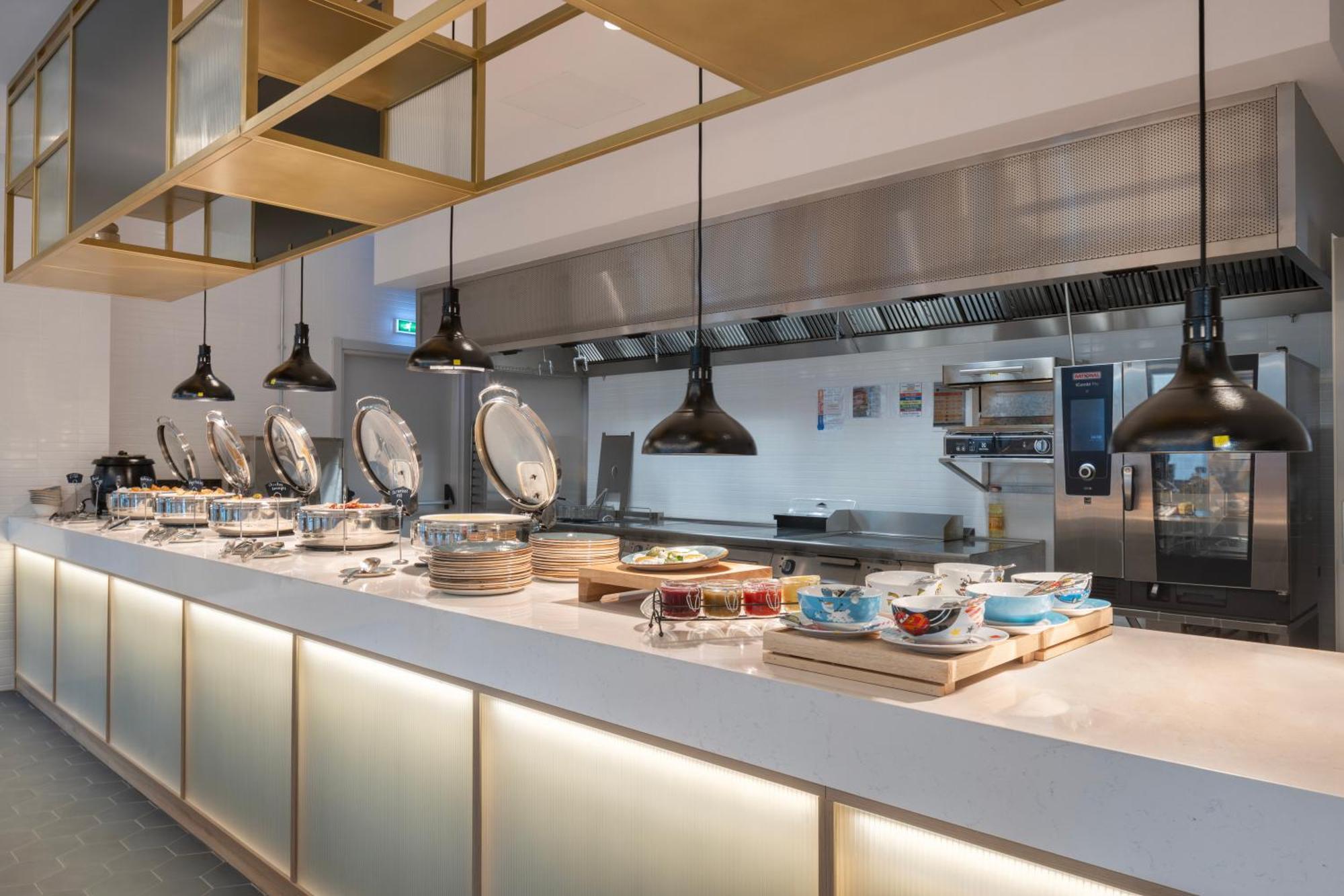 Hilton Garden Inn Tbilisi Riverview Bagian luar foto
